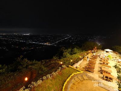 Menatap Pesona Yogyakarta dari Ketinggian Saat Malam Tiba