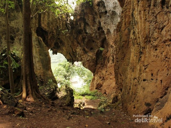 Menelusuri Jejak Manusia Purba di Gua Pawon, Bandung Barat