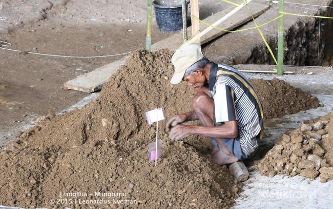 Menelusuri Misteri Manusia Kerdil di Flores
