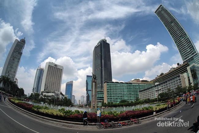 Mengabadikan Ragam Cerita di Car Free Day Jakarta Lewat Foto