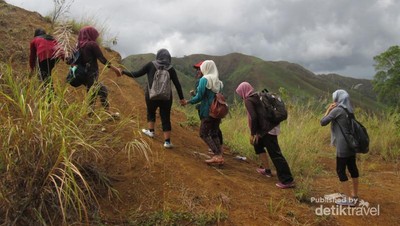 Mengejar Lautan Awan di Gunung Kuta Malaka, Aceh