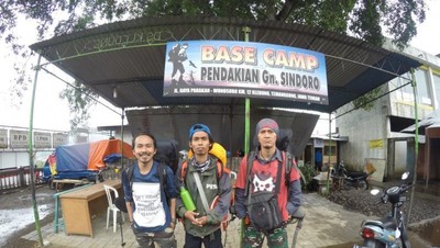 Menggapai Lautan Awan di Puncak Sindoro
