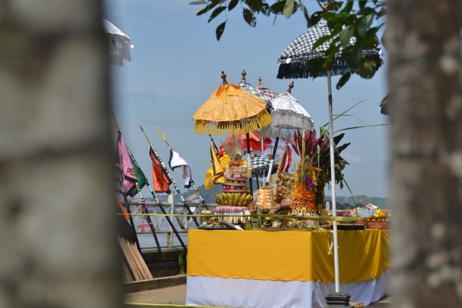 Mengikuti Prosesi Melasti Jelang Nyepi di Samarinda