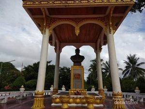 Mengintip Monumen Mantan Presiden Laos di Luang Prabang