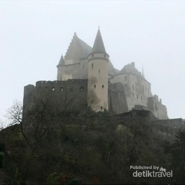 Mengulik Sejarah Kastil Vianden di Luxemburg