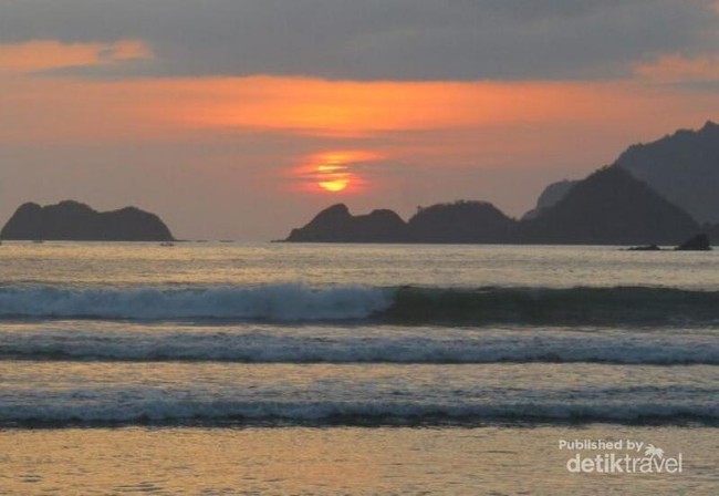 Menikmati Cakrawala Pagi dari Nusa Dua