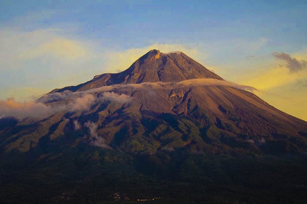 Menikmati Gagahnya Gunung Merapi Dari Ketep Pass