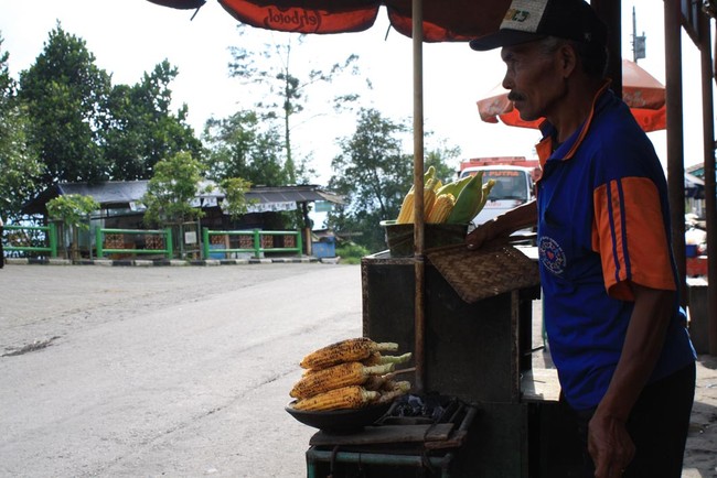 Menikmati Gagahnya Gunung Merapi dari Ketep Pass
