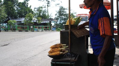 Menikmati Gagahnya Gunung Merapi dari Ketep Pass