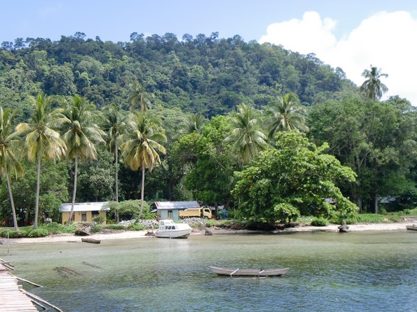 Pantai Mailan Makbon - Wesata.ID