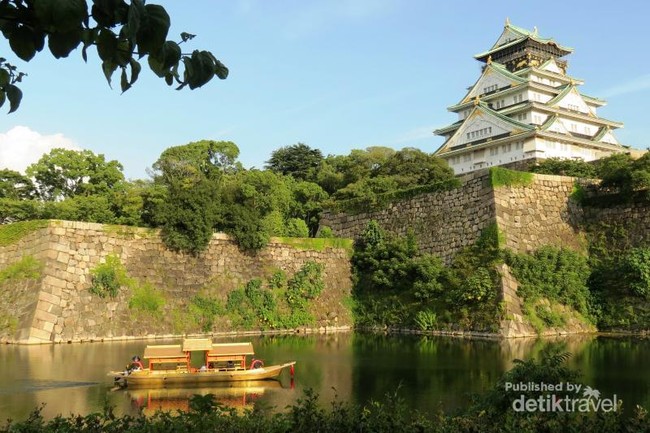 Menikmati Musim Panas di Osaka