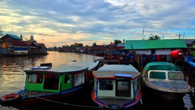 Menikmati Senja di Sungai Kuin, Banjarmasin