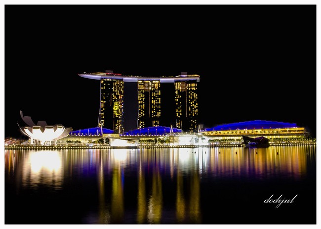 Menikmati Singapura di Malam Hari