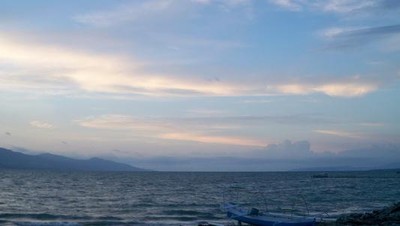 Menikmati Sore di Pantai Talise, Palu