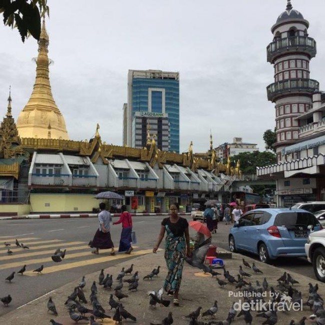 Menilik Yangon di Kala Monsoon