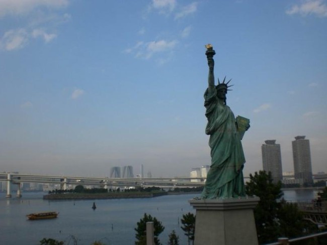 Menjelajah Jepang, Dari Kuil Emas Sampai Replika Liberty