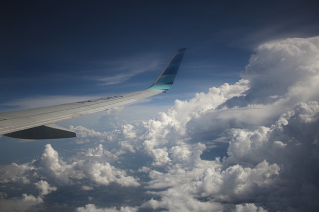Menuju Ambon, Langit Indonesia dan Masakan Khasnya
