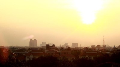 Menyaksikan Kemilau Pesisir Jakarta dari Ketinggian