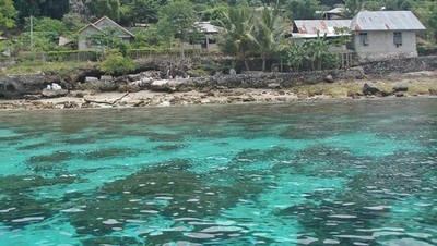 Menyelam di Perairan yang sangat Jernih