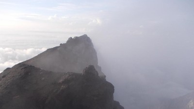 Merapi yang Tetap Menawan
