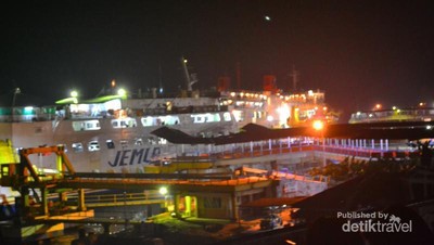 Mudik ke Lampung, Yuk Liburan ke Teluk Kiluan