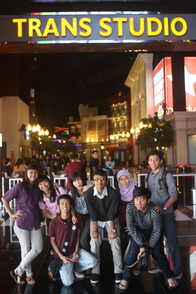 Mumpung di Bandung, Yuk, Mampir ke Trans Studio!