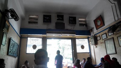 Nostalgia Rasa di Es Krim Ragusa Jakarta