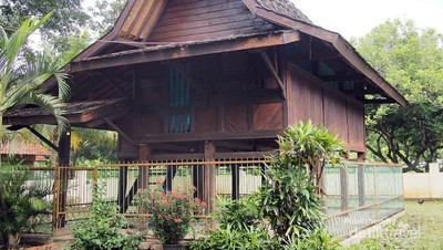 Nuansa Mistis Saung Ranggon di Bekasi