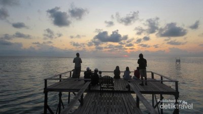 Pagi Hari yang Indah di Derawan