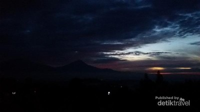 Pagi Hari yang Spesial di Punthuk Setumbu