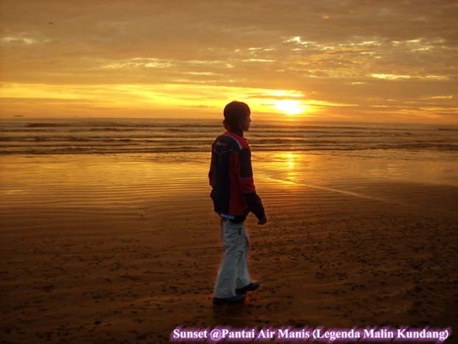 Pantai Air Manis (Legenda Malin Kundang)