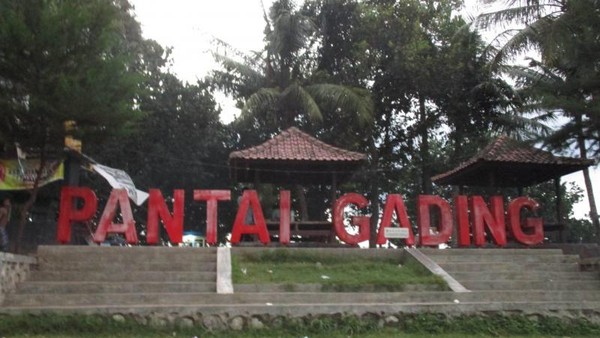 Pantai Anti Mainstream yang Belum Kamu Tahu di Lombok