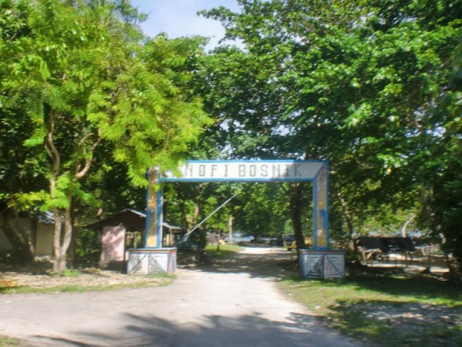 Pantai Bosnik, Terindah di Pulau Biak