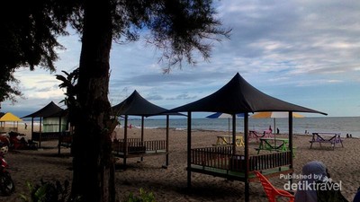 Pantai Jilbab nan Cantik di Aceh Barat Daya