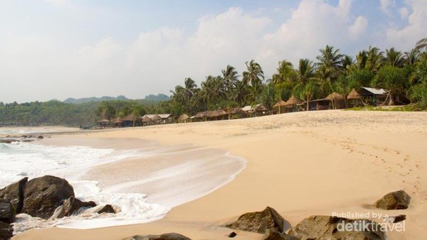 Pantai Klayar, Primadona di Pacitan
