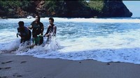 Debur Ombak nan Putih