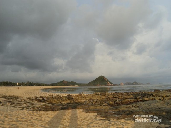 Pantai Kuta yang Cantik Ini Bukan di Bali
