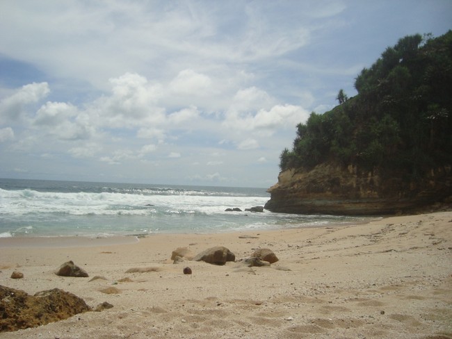 Pantai Nampu, Mutiara di Ujung Wonogiri