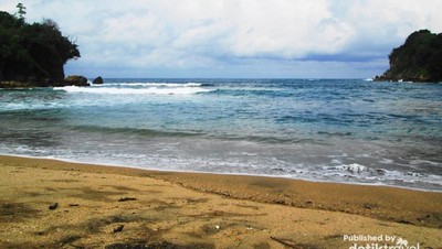 Pantai Pangi, Surga Kecil Milik Blitar