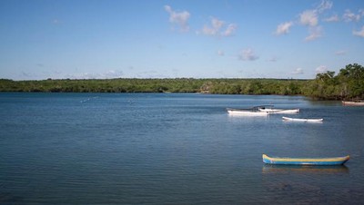 Pantai Pantai di NTT