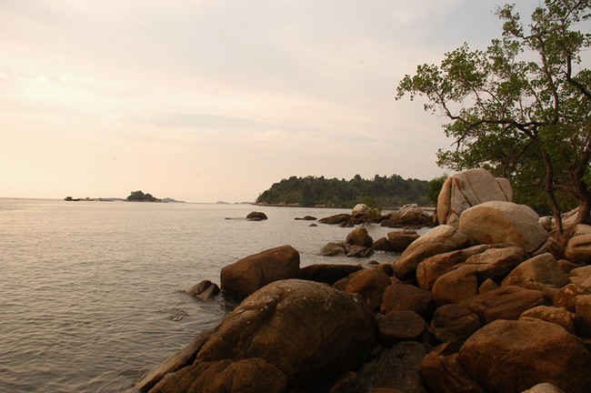 Pantai Pulau Karimun Besar, Riau