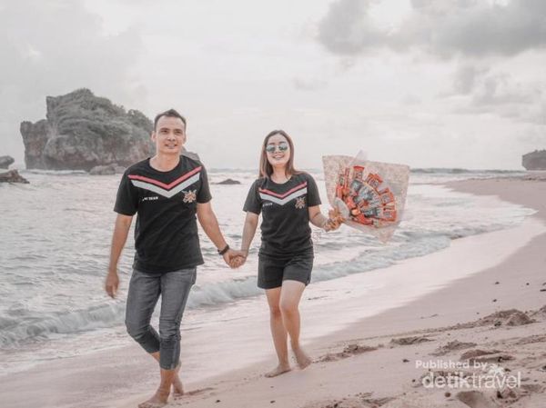 Pantai Romantis Itu Bernama Ngandong
