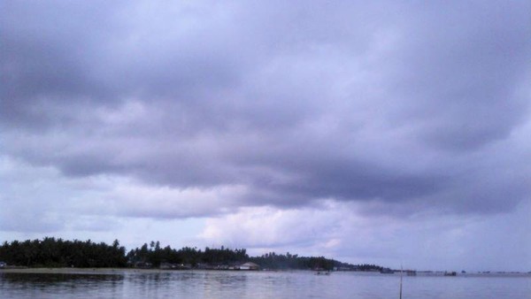 Pantai Stress, Tempat Melepas Stress Warga Ranai