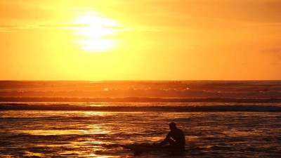 Pantai Suluban, Surga Baru Bagi Peselancar