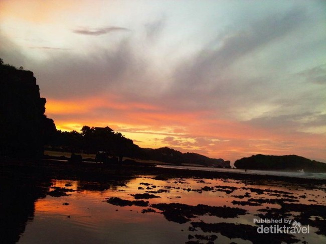 Pantai Sundak, Primadona Akhir Pekan di Gunungkidul