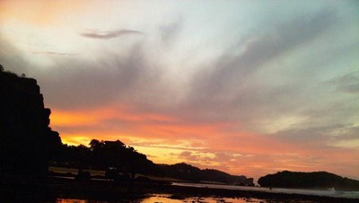 Pantai Sundak, Primadona Akhir Pekan di Gunungkidul