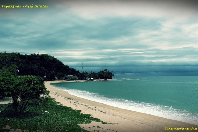 Pantai Tapaktuan, Bagai Kuta Pindah ke Aceh