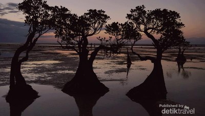Pantai Walakiri dan Sunset yang Tak Terlupakan