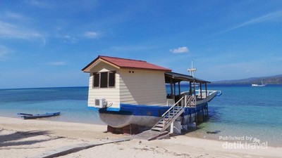 Pantai Weri, Si Cantik yang Belum Terjamah di Flores
