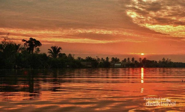 Pasar Apung di Banjarmasin yang Terkenal Sampai Mancanegara